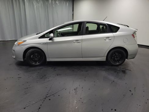 Used 2013 Toyota Prius Three FWD image 5