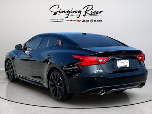 Used 2016 Nissan Maxima SR FWD image 4
