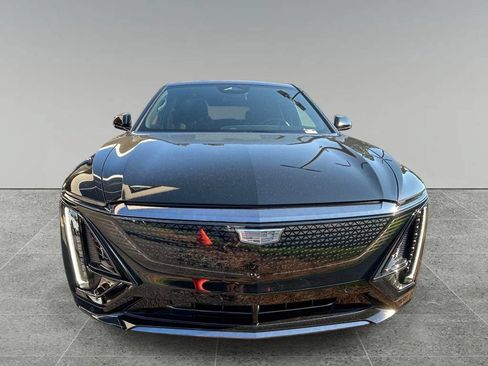 New 2026 Cadillac Lyriq Sport RWD image 8