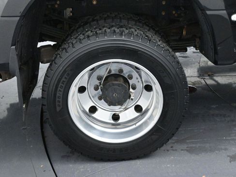 Used 2021 Ford F450 Lariat w/ Lariat Value Package image 35