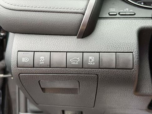 Used 2023 Toyota Camry SE FWD image 23