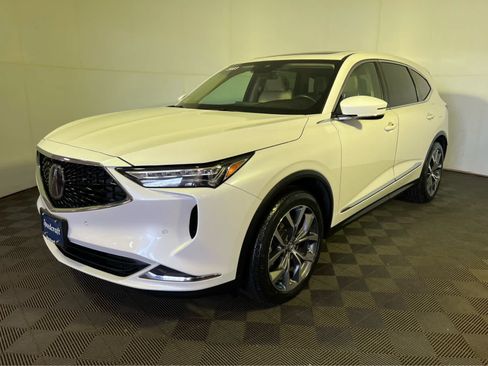 Used 2023 Acura MDX w/ Technology Package AWD/4WD image 3