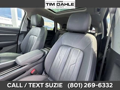 Used 2021 Audi e-tron Premium w/ Convenience Plus Package AWD/4WD image 12