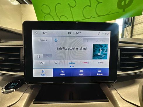 Used 2023 Ford Explorer XLT w/ Equipment Group 202A image 12