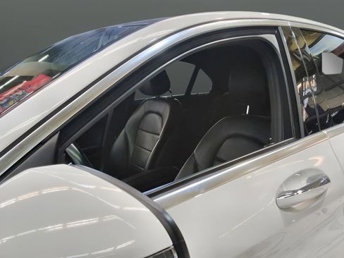 Used 2018 Mercedes-Benz C 300 4MATIC Sedan w/ Premium Package image 10