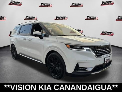 Used 2023 Kia Carnival SX Prestige FWD image 3