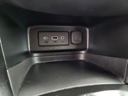 Used 2020 Chevrolet Equinox LT FWD image 23