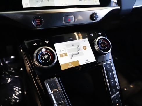 New 2024 Jaguar I-PACE R-Dynamic HSE image 21