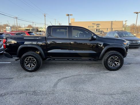 Used 2024 Chevrolet Colorado ZR2 w/ Technology Package image 5