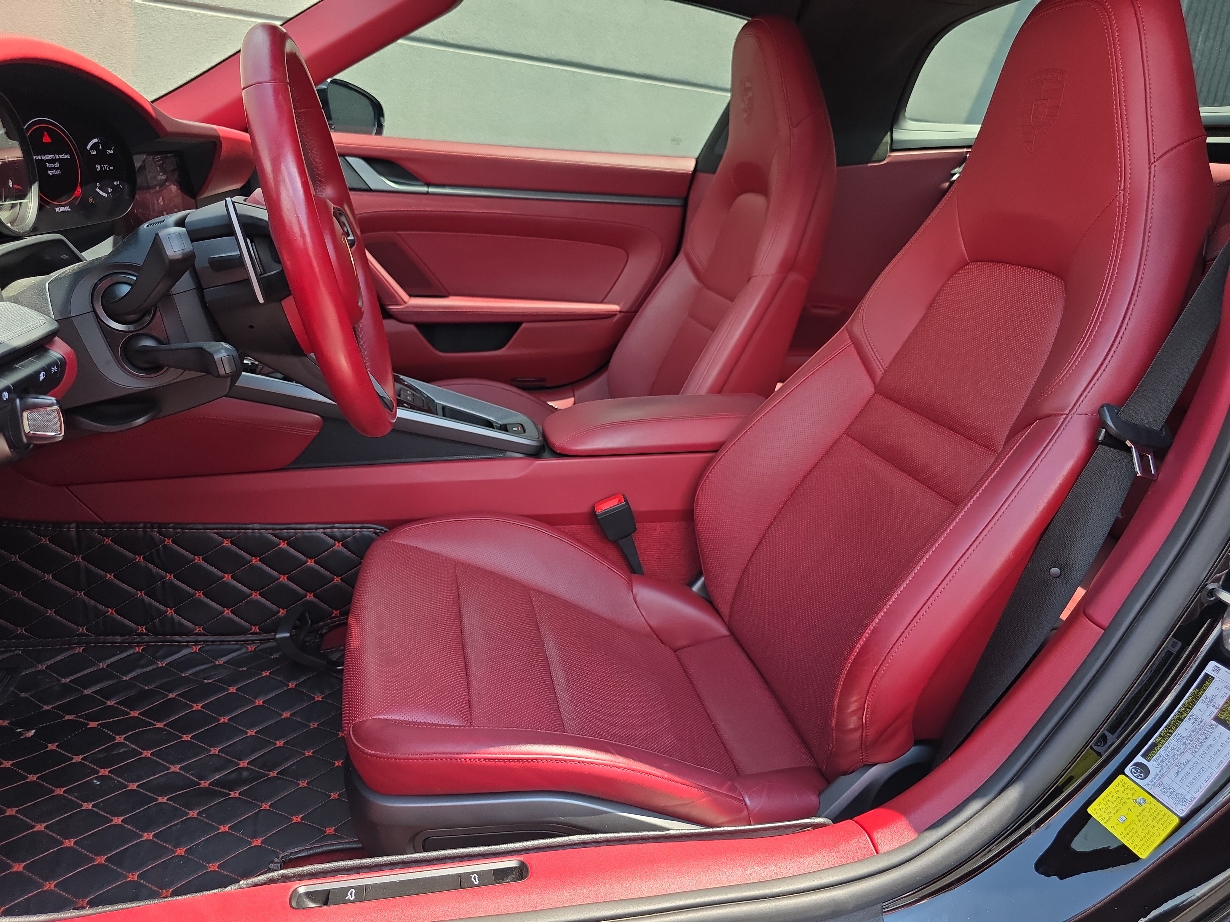 Used 2024 Porsche 911 Targa 4 AWD/4WD image 5