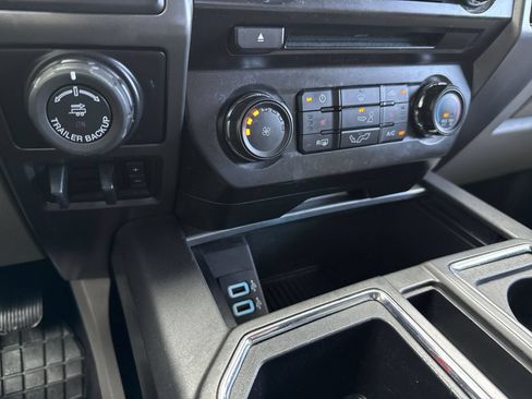 Used 2018 Ford F150 XLT w/ Equipment Group 302A Luxury AWD/4WD image 23