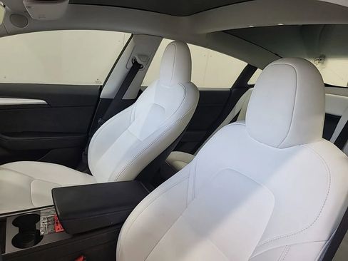 Used 2023 Tesla Model 3 Standard Range RWD image 4