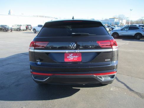 Used 2020 Volkswagen Atlas Cross Sport SEL image 6