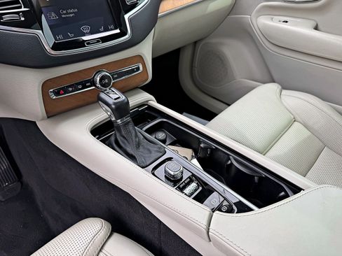 Used 2019 Volvo XC90 T6 Inscription w/ Luxury Package AWD/4WD image 18