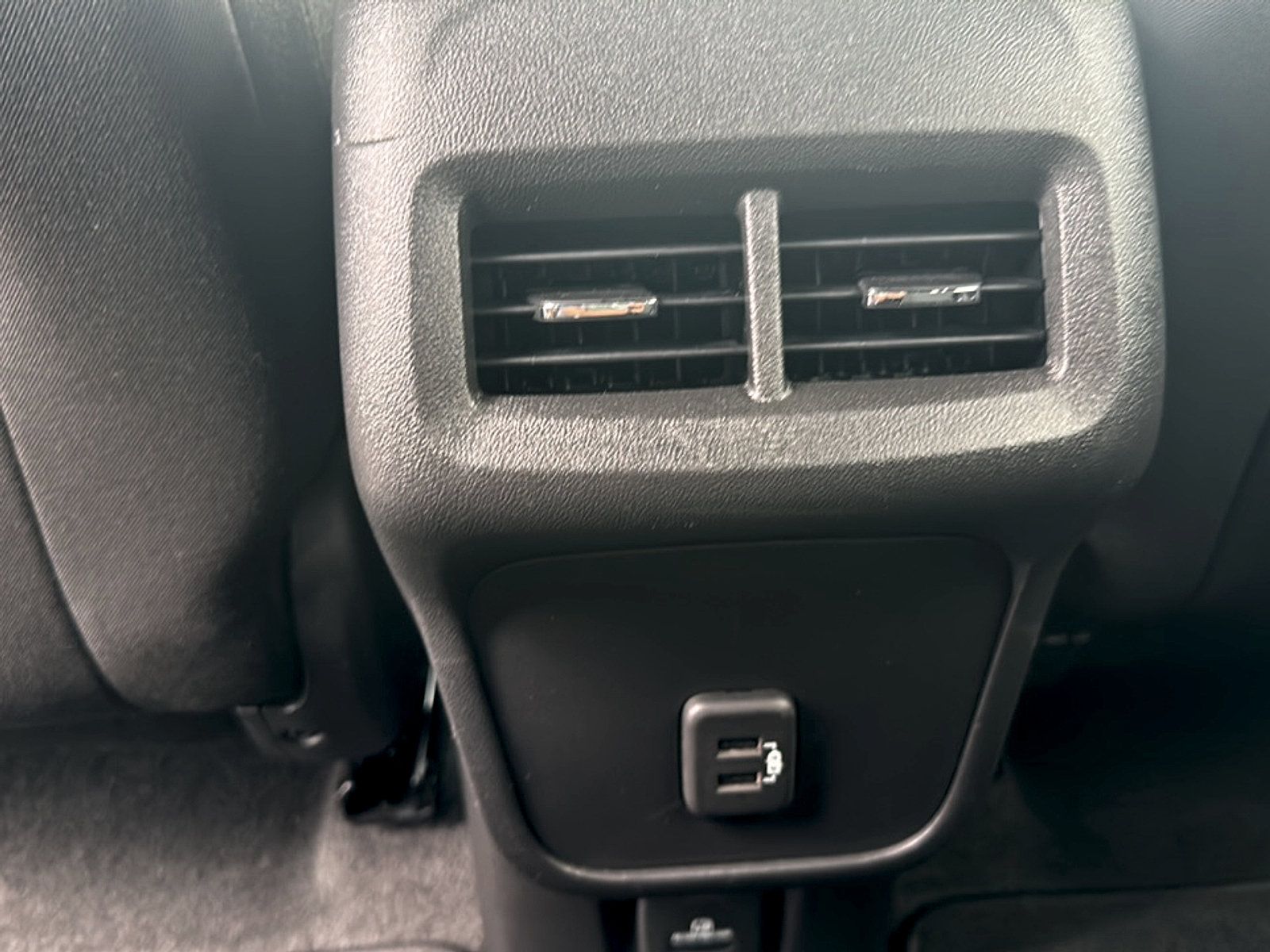 Used 2023 Chevrolet Equinox LT FWD image 18