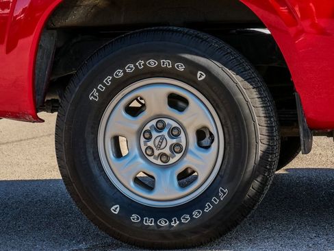 Used 2022 Nissan Frontier S RWD image 9