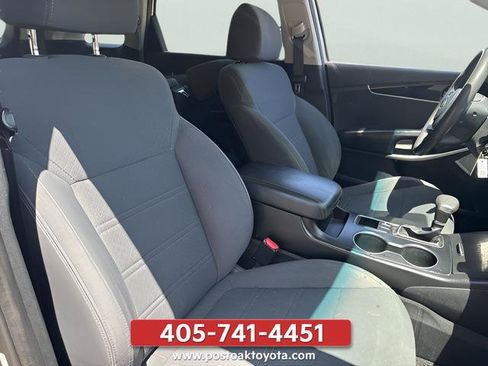 Used 2019 Kia Sorento FWD V6 image 19