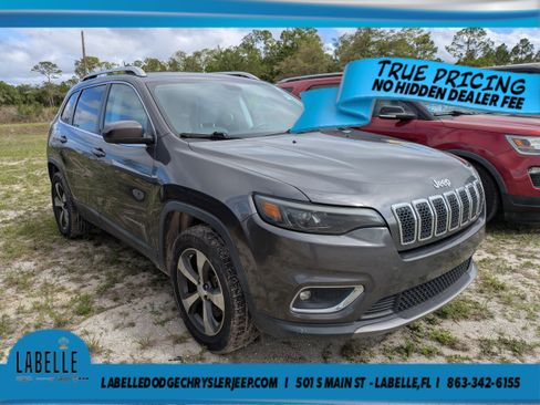 Used 2019 Jeep Cherokee Limited AWD/4WD image 2