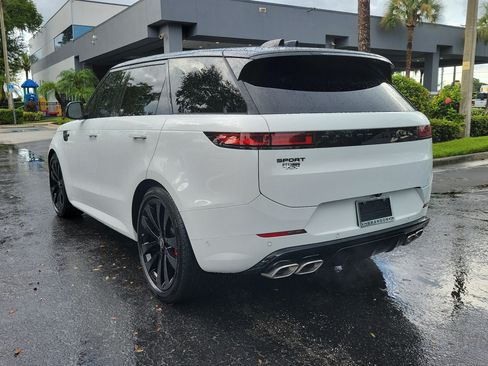 Used 2025 Land Rover Range Rover Sport Dynamic SE AWD/4WD image 5