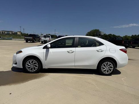 Used 2024 Toyota Corolla LE FWD image 5