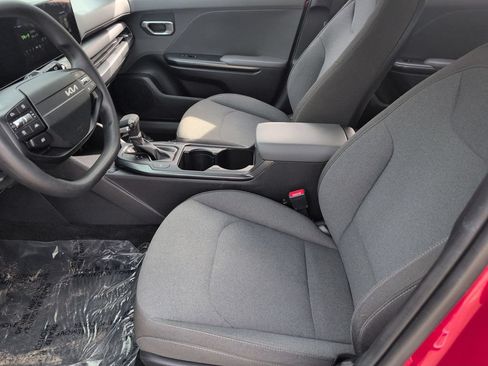 Used 2025 Kia K4 FWD image 24