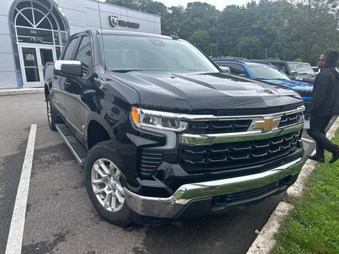 Used 2024 Chevrolet Silverado 1500 LT AWD/4WD image 1