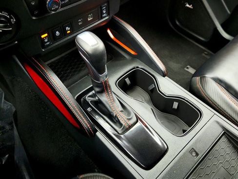 Used 2024 Nissan Frontier PRO-4X w/ Pro Premium Package image 15