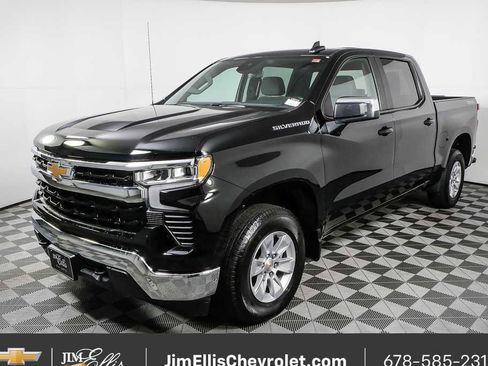 Certified 2025 Chevrolet Silverado 1500 LT AWD/4WD image 24