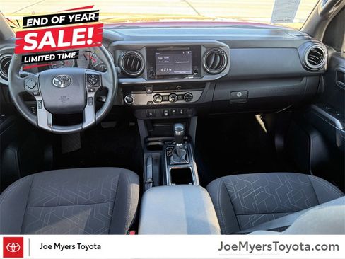 Used 2018 Toyota Tacoma TRD Off-Road image 9