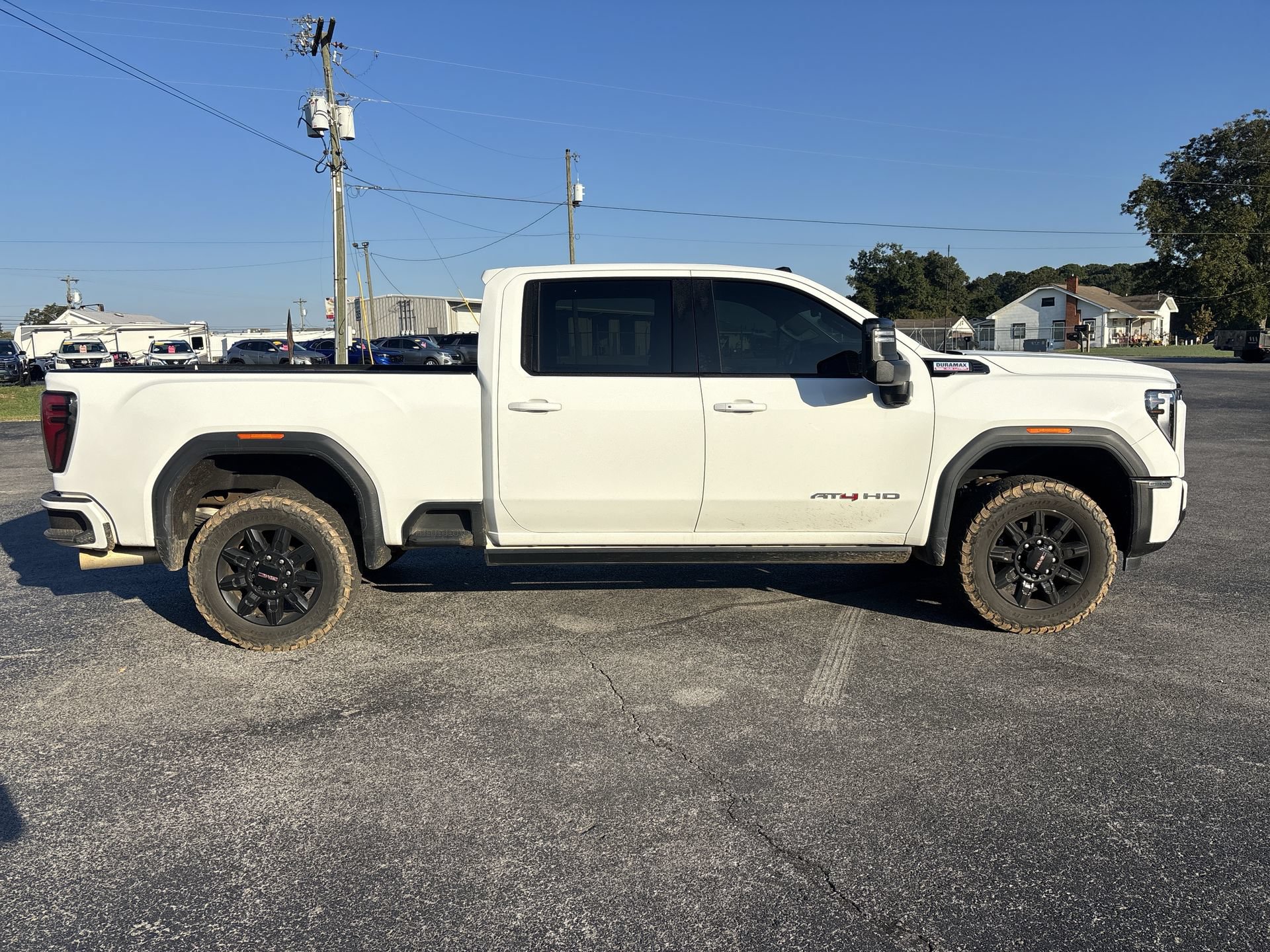 Used 2024 GMC Sierra 2500 AT4 w/ AT4 Premium Plus Package AWD/4WD image 10