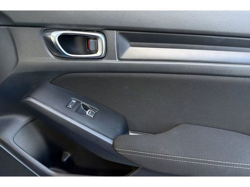 Used 2022 Honda Civic Sport image 17