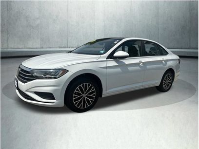 Used 2021 Volkswagen Jetta SE w/ SE Cold Weather Package