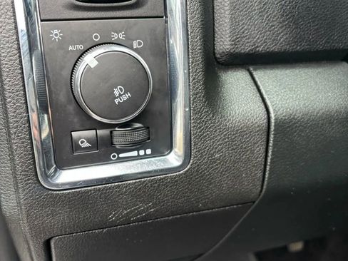 Used 2015 RAM 1500 Laramie w/ Convenience Group image 22