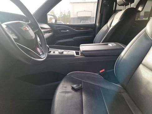 Used 2023 Cadillac Escalade Premium Luxury RWD image 10