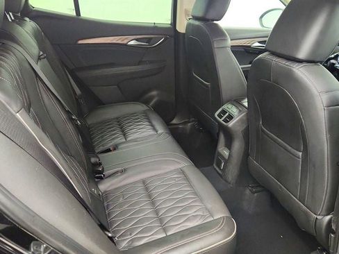 Used 2022 Buick Envision Avenir w/ Technology Package II image 23