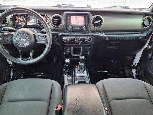 Used 2018 Jeep Wrangler Unlimited Sport AWD/4WD image 16