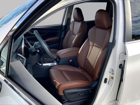 Used 2025 Subaru Ascent Touring AWD/4WD image 8