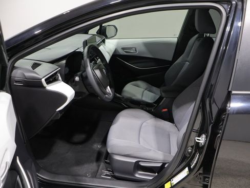 Certified 2024 Toyota Corolla SE FWD image 10