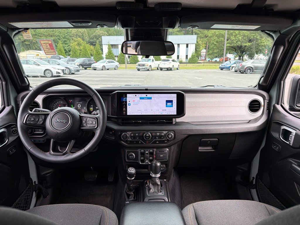 Used 2024 Jeep Wrangler Unlimited w/ Convenience Group AWD/4WD image 8
