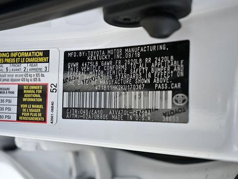 Used 2019 Toyota Camry SE FWD image 30