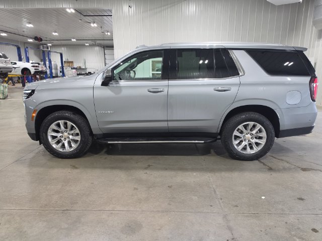 Used 2025 Chevrolet Tahoe Premier AWD/4WD image 5
