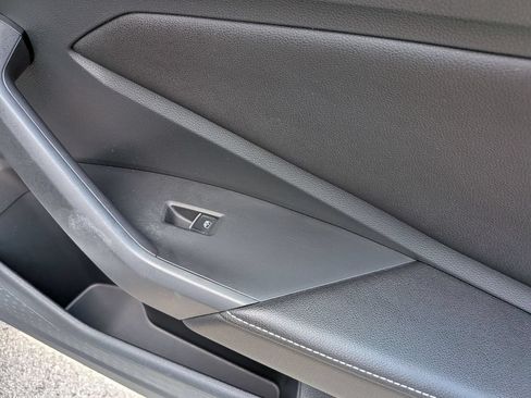 Used 2025 Volkswagen Jetta S FWD image 30