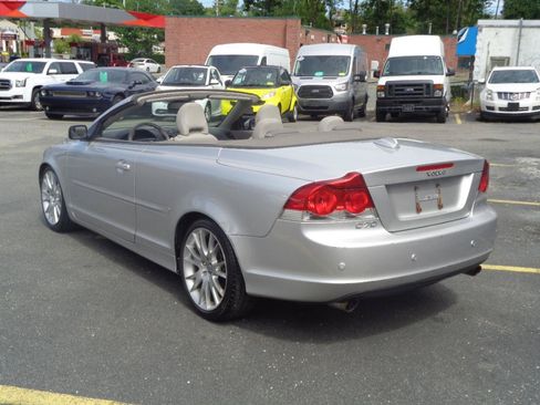 Used 2007 Volvo C70 T5 FWD image 4