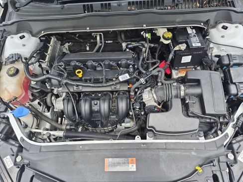 Used 2016 Ford Fusion SE FWD image 28