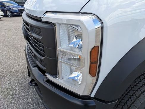 New 2026 Ford F550 4x4 Regular Cab Super Duty image 8
