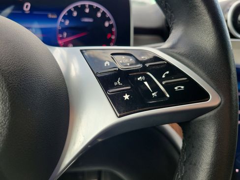 Used 2025 Mercedes-Benz C 300 Sedan image 19