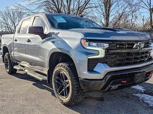 Used 2024 Chevrolet Silverado 1500 LT Trail Boss w/ Convenience Package II image 1