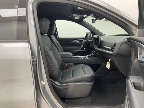 New 2026 Chevrolet Traverse LT w/ Driver Confidence Package image 15