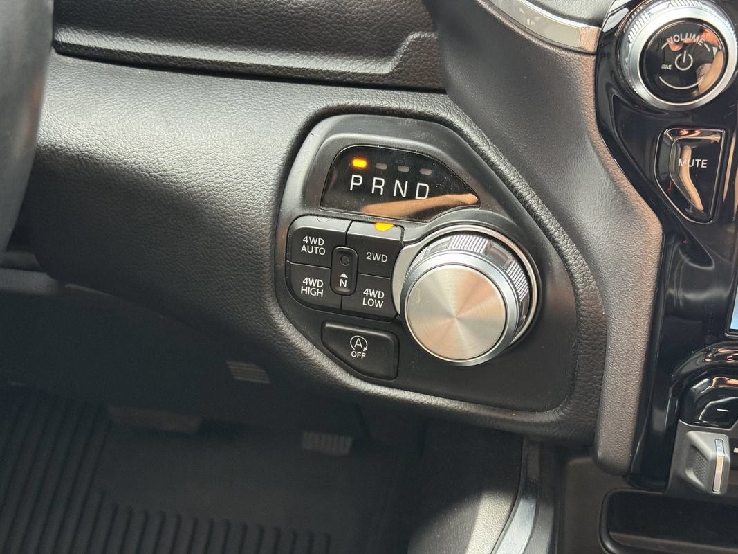 Used 2023 RAM 1500 Laramie AWD/4WD image 20