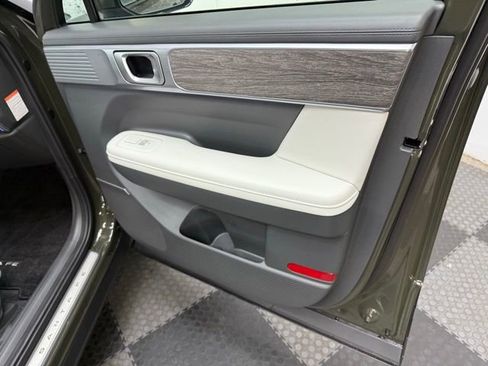 Certified 2025 Hyundai Santa Fe Calligraphy image 40